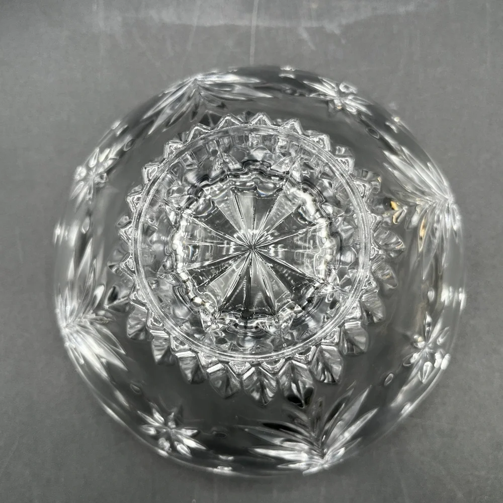 Mikasa Christmas Night Crystal Bowl Scalloped 6